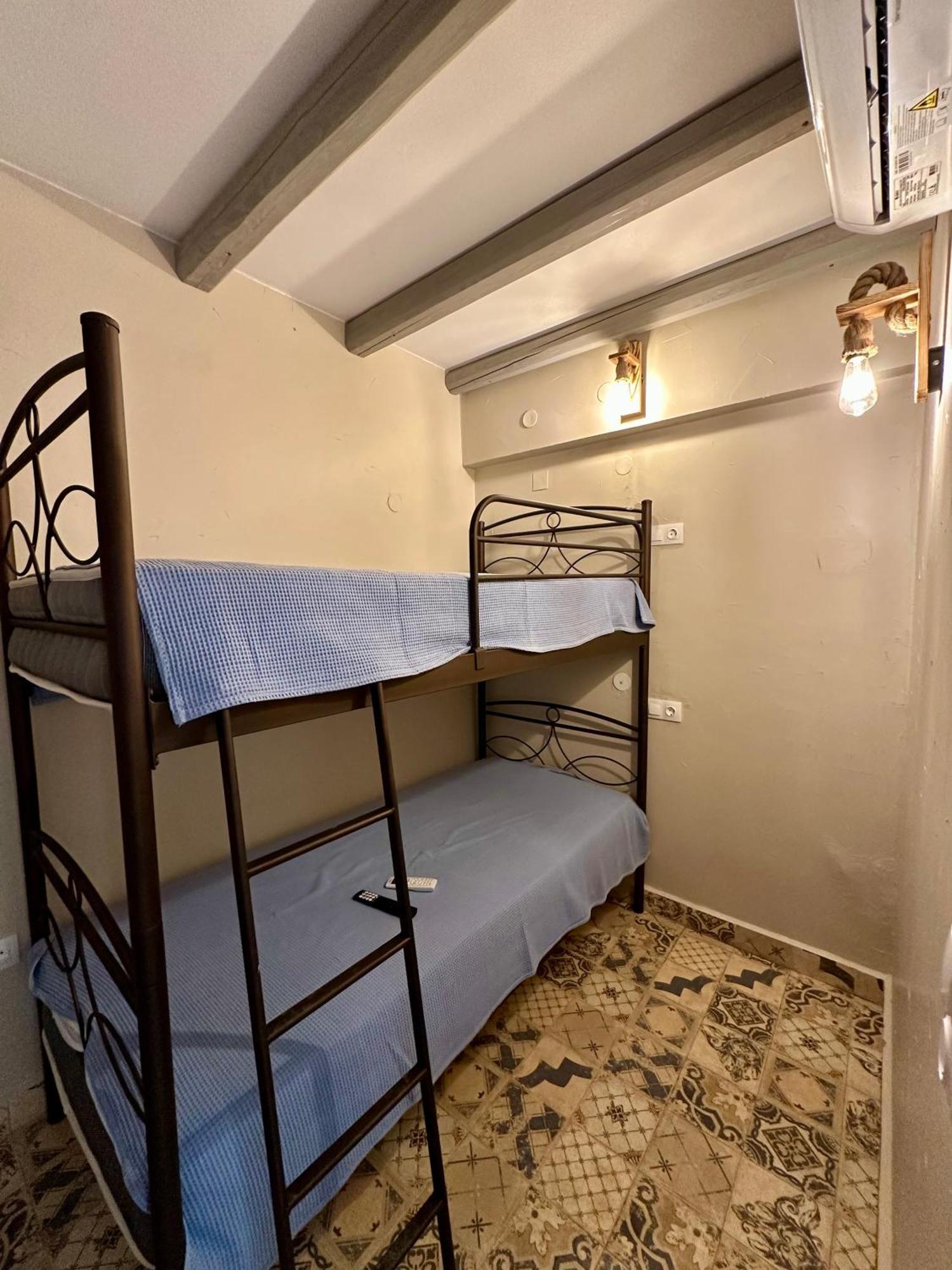 George Suites Stegna Arhángelosz Kültér fotó