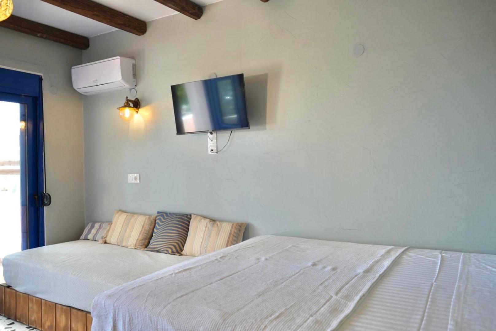George Suites Stegna Arhángelosz Kültér fotó