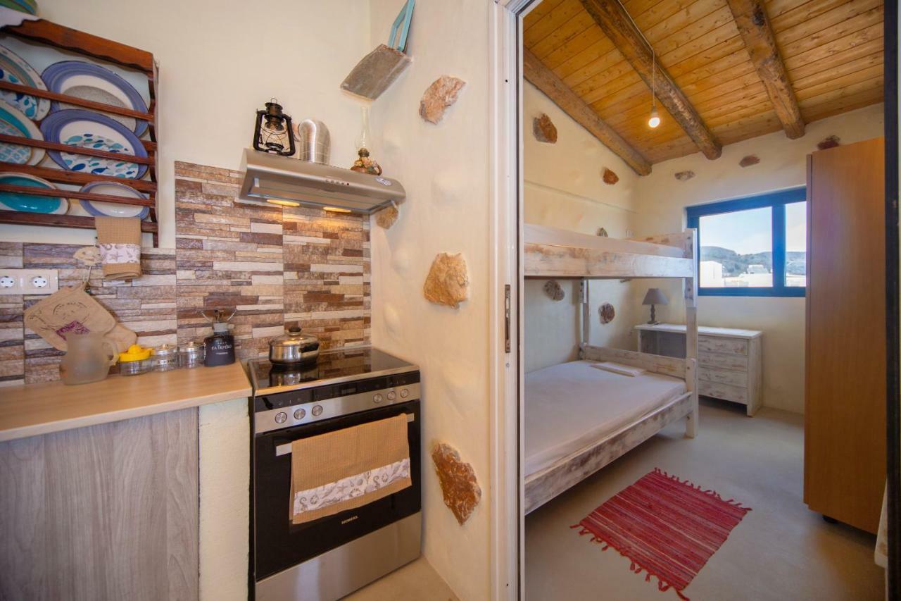 George Suites Stegna Arhángelosz Kültér fotó